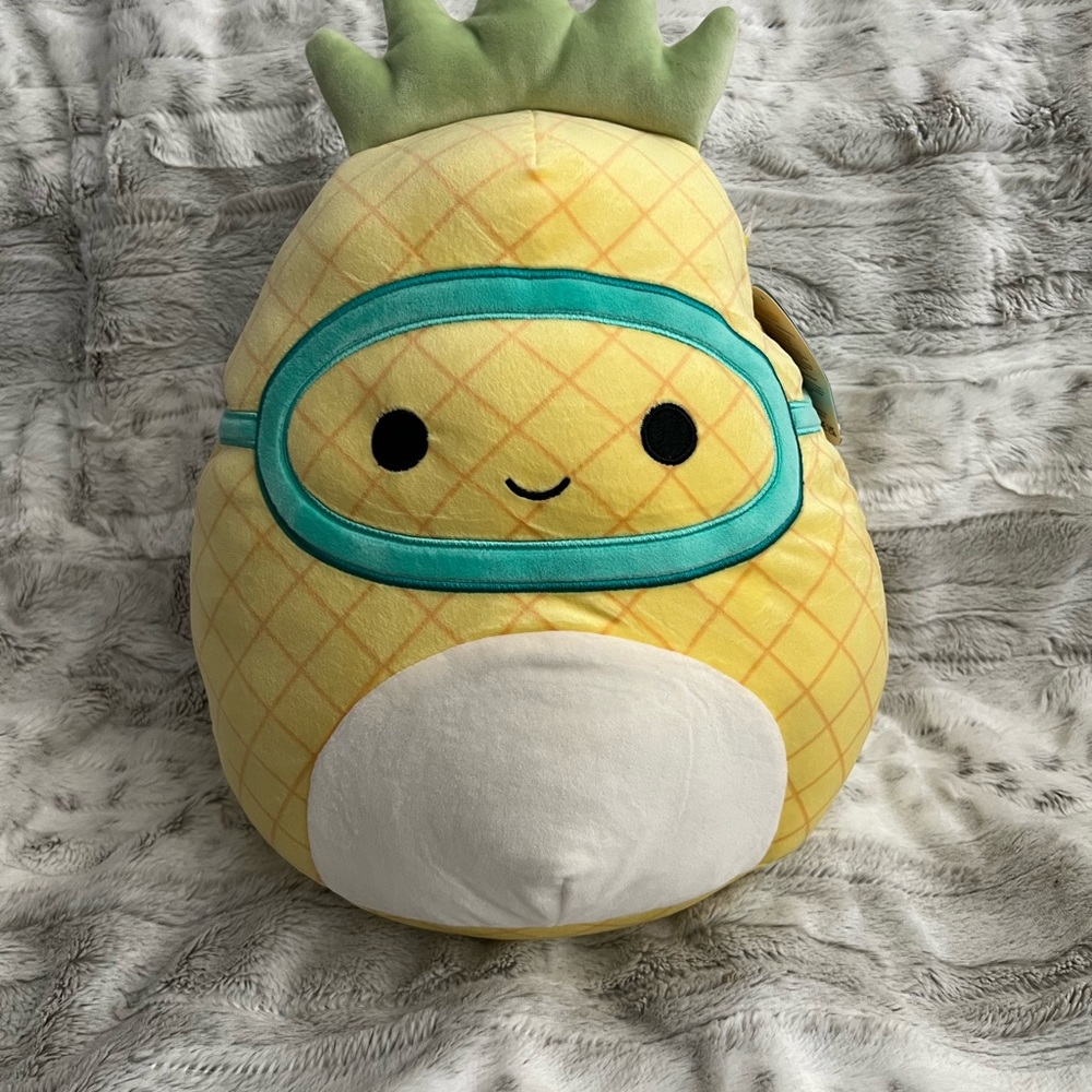 Squishmallow -Maui ,brand new